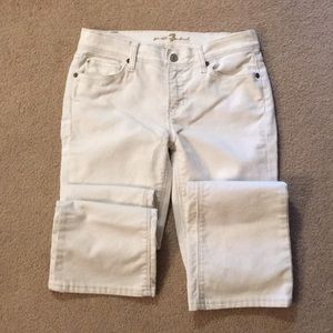 7 For All Mankind white boot cut cords size 28.